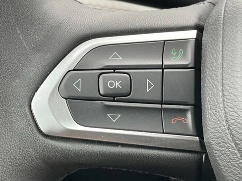 Used 2025 Jeep Compass Limited AWD/4WD image 23
