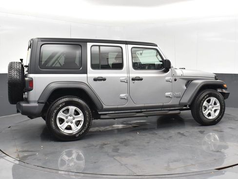 Used 2018 Jeep Wrangler Unlimited Sport S image 5