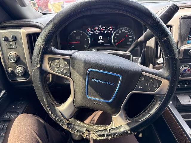 Used 2018 GMC Sierra 2500 Denali w/ Suspension Package, Off-Road AWD/4WD image 10