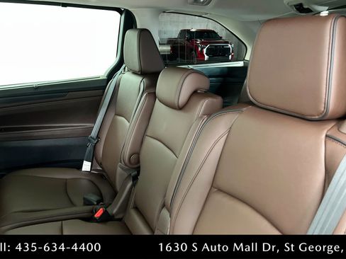 New 2026 Honda Odyssey Touring image 19