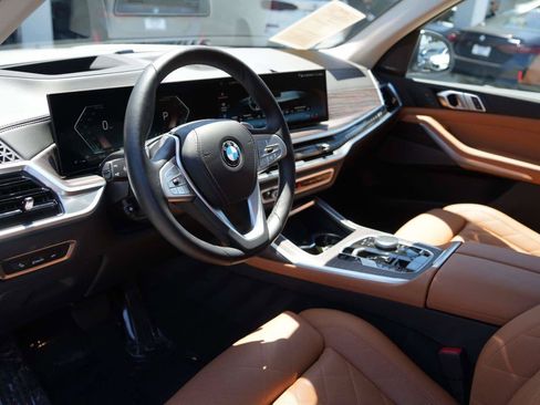 Used 2024 BMW X7 xDrive40i w/ Premium Package AWD/4WD image 20