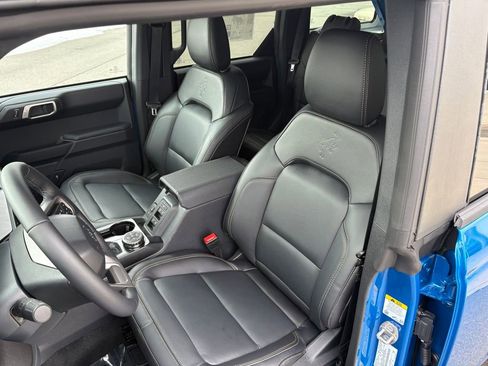 New 2025 Ford Bronco Badlands AWD/4WD image 13