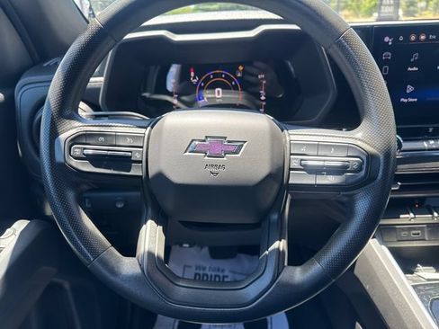 Used 2023 Chevrolet Colorado Trail Boss w/ Technology Package AWD/4WD image 14