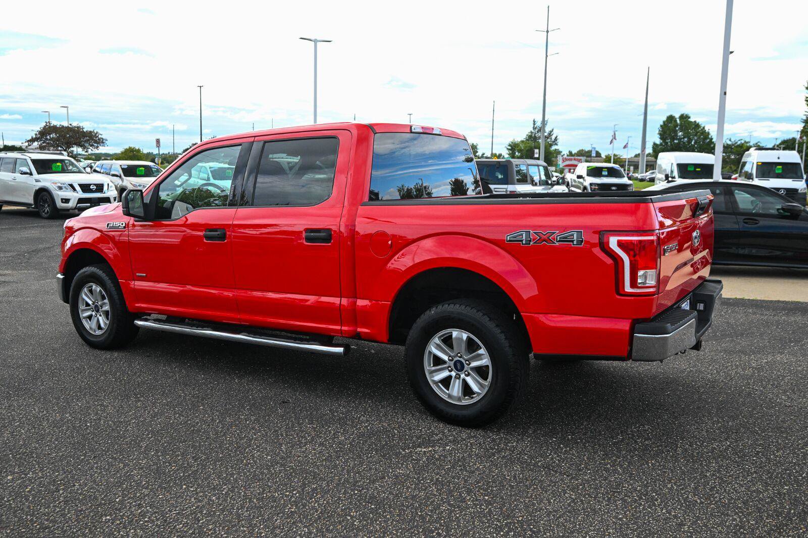 Used 2016 Ford F150 XLT w/ Trailer Tow Package AWD/4WD image 7