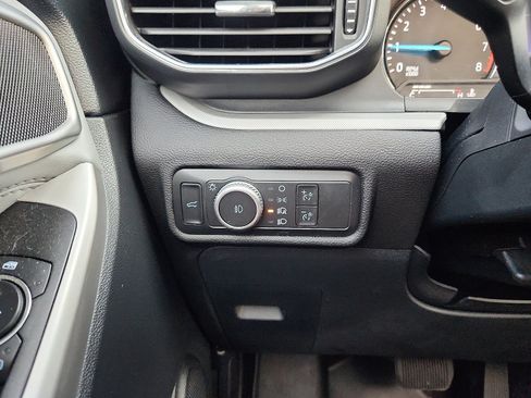 Certified 2022 Ford Explorer XLT w/ Equipment Group 202A image 27