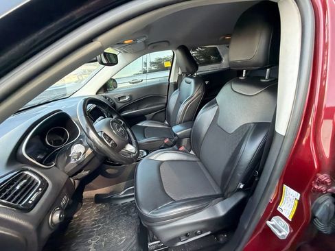 Used 2021 Jeep Compass Latitude AWD/4WD image 11