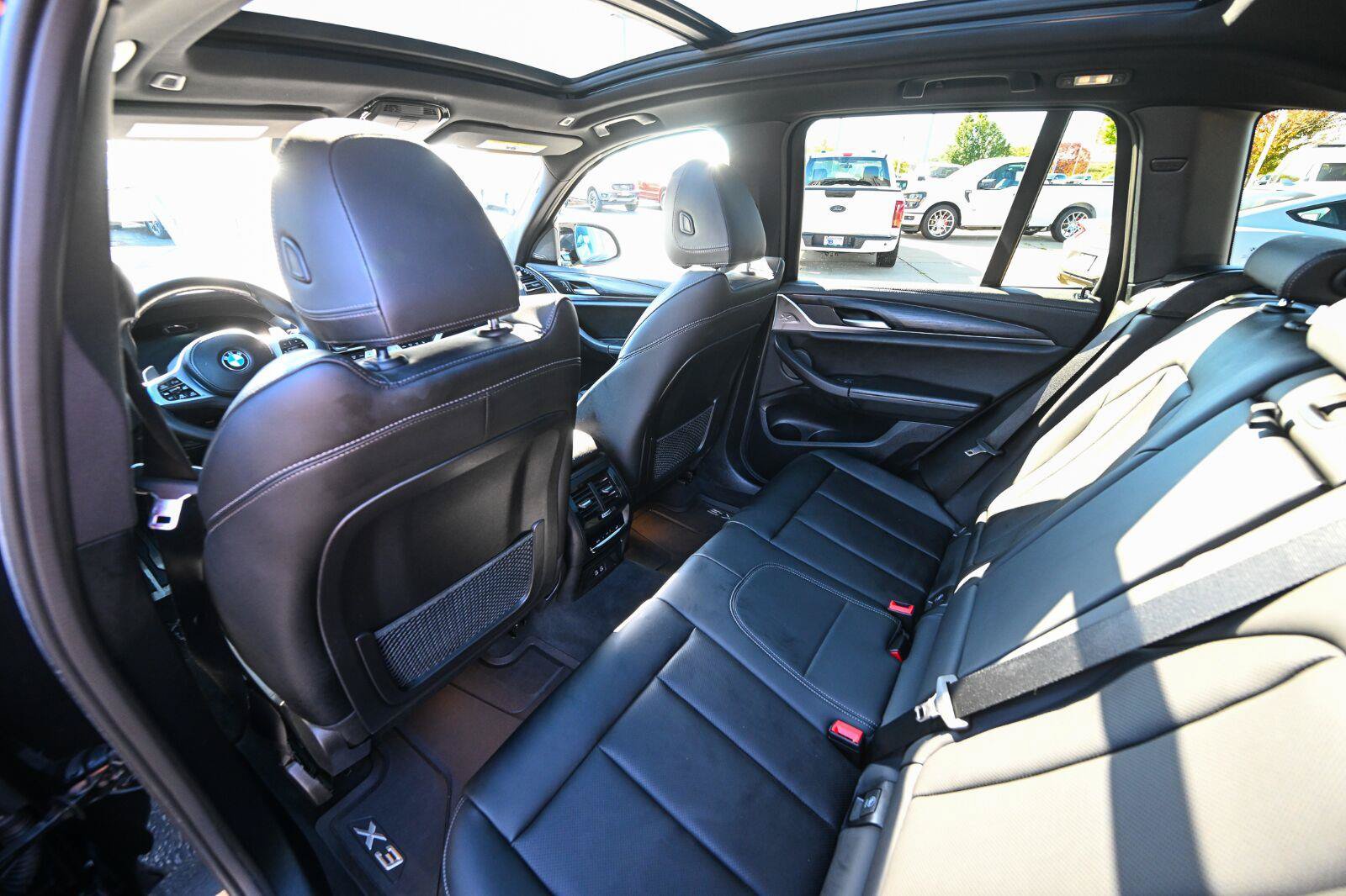 Used 2023 BMW X3 M40i AWD/4WD image 22