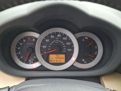 Used 2011 Toyota RAV4 Limited w/ Limited Extra Value Pkg AWD/4WD image 16