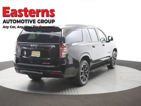 Used 2022 Chevrolet Suburban RST w/ Luxury Package AWD/4WD image 43
