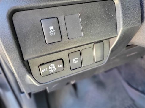 Used 2021 Toyota Tacoma SR5 image 21