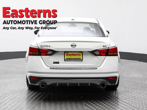 Used 2022 Nissan Altima 2.5 SR FWD image 6
