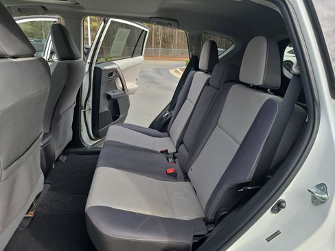 Used 2013 Toyota RAV4 XLE image 13