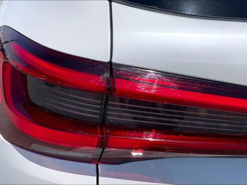 Used 2023 BMW X5 sDrive40i w/ M Sport Package RWD image 29