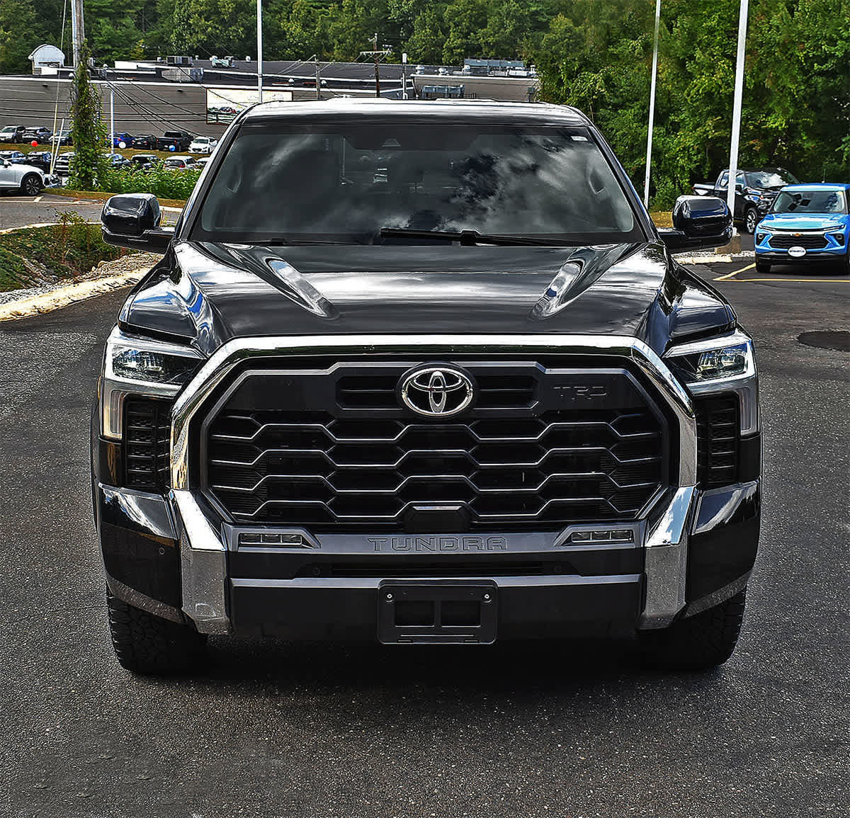 Used 2022 Toyota Tundra SR5 AWD/4WD image 5