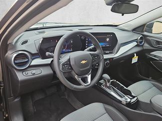 New 2026 Chevrolet Trax LT w/ LT Convenience Package FWD video 3