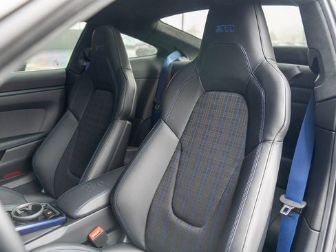 Used 2026 Porsche 911 Carrera T image 4