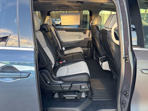 New 2026 Honda Odyssey Elite image 13