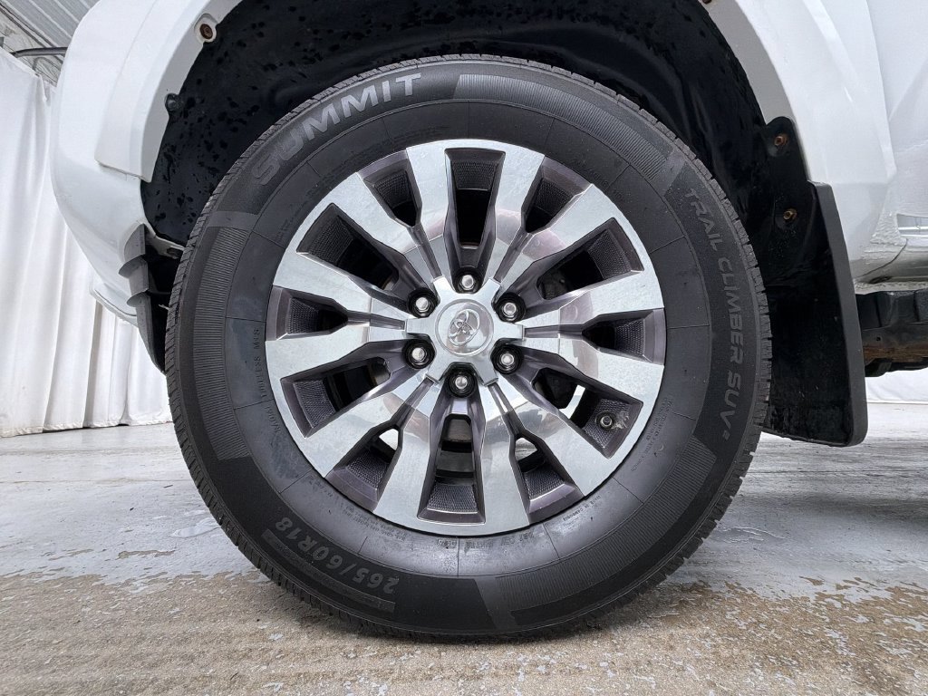Certified 2021 Toyota Tacoma Limited AWD/4WD image 19