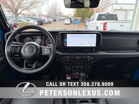 Used 2024 Jeep Wrangler Unlimited Rubicon image 14