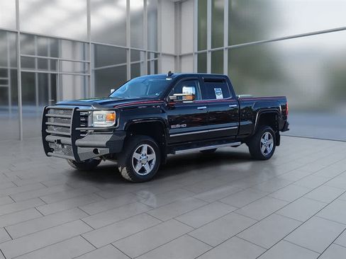 Used 2016 GMC Sierra 2500 SLT w/ All-Terrain HD Package AWD/4WD image 5