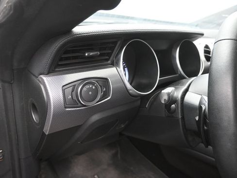 Used 2019 Ford Mustang Coupe w/ Equipment Group 101A RWD image 11