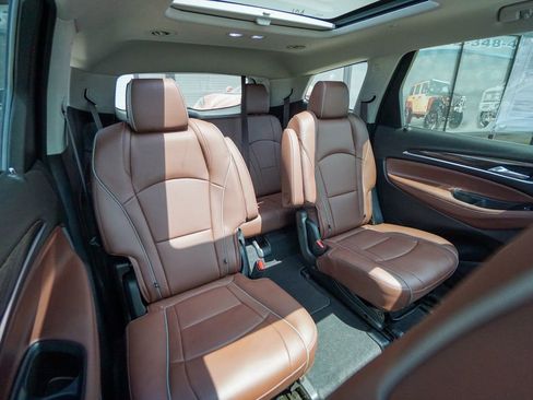 Used 2021 Buick Enclave Avenir w/ Avenir Technology Package image 36