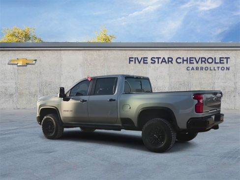 Used 2024 Chevrolet Silverado 2500 ZR2 w/ Technology Package image 6