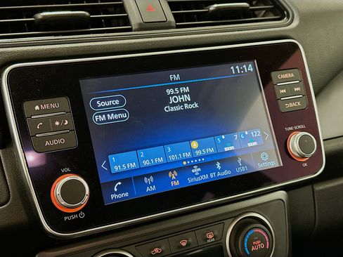 Used 2025 Nissan Leaf S image 21