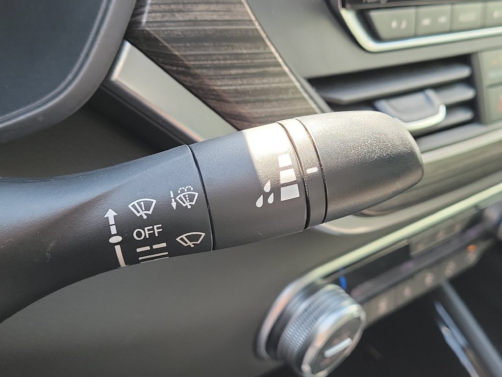 Used 2021 Nissan Altima 2.5 SL FWD image 12
