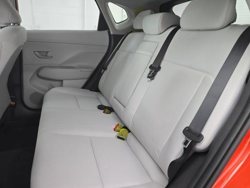 Used 2024 Hyundai Kona SEL image 13