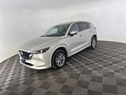 Used 2025 MAZDA CX-5 AWD 2.5 S w/ Select Package image 3