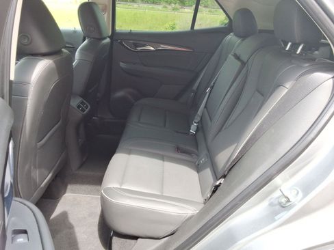 Used 2023 Buick Envision Essence FWD image 29