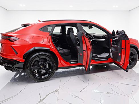 Used 2020 Lamborghini Urus AWD/4WD image 14