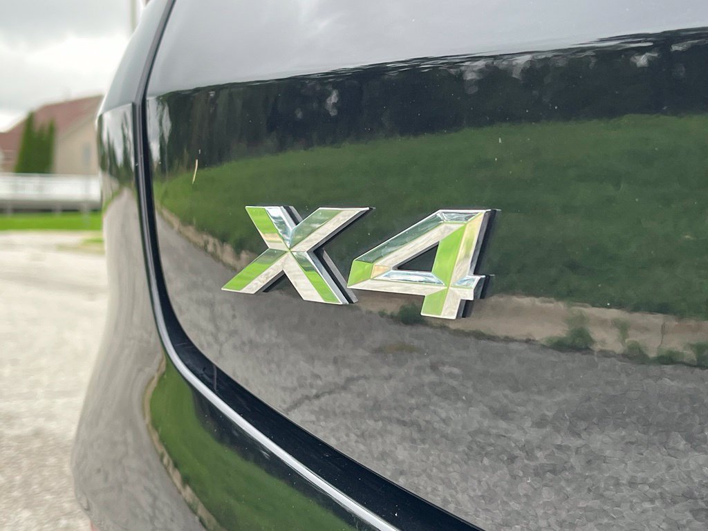 Used 2023 BMW X4 xDrive30i w/ Premium Package AWD/4WD image 18
