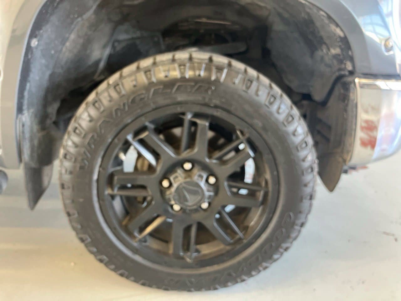 Used 2021 Toyota Tundra SR5 w/ SR5 Leather Package RWD image 13