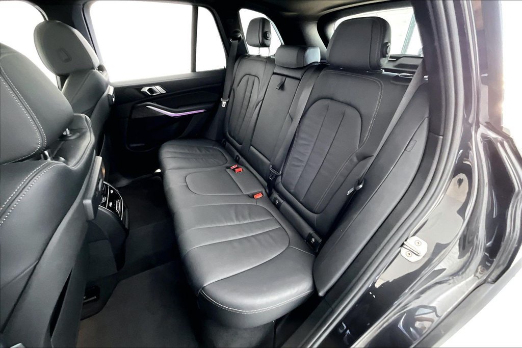 Used 2020 BMW X5 xDrive40i w/ Premium Package AWD/4WD image 32