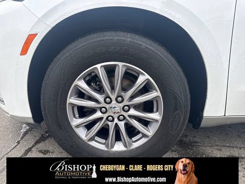 Used 2023 Buick Enclave Essence w/ LPO, Floor Liner Package AWD/4WD image 17
