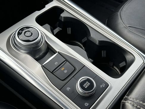 Used 2020 Ford Explorer Limited image 33