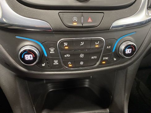 Used 2023 Chevrolet Equinox LT image 38