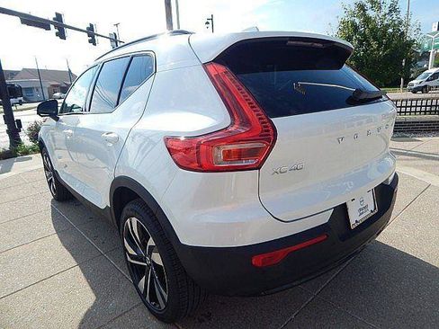 New 2026 Volvo XC40 B5 Ultra w/ Climate Package AWD/4WD image 10