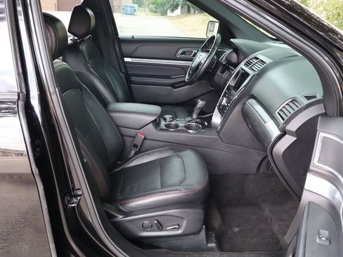 Used 2017 Ford Explorer Sport AWD/4WD image 22