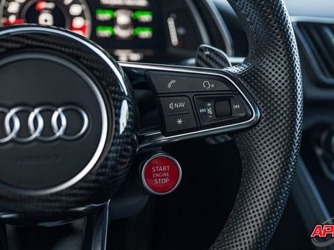 Used 2018 Audi R8 V10 w/ Premium Package image 95