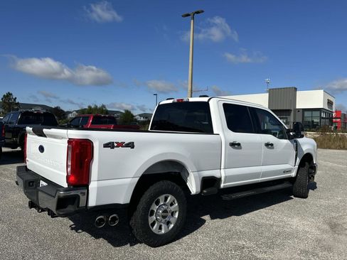 Used 2024 Ford F250 XLT image 5