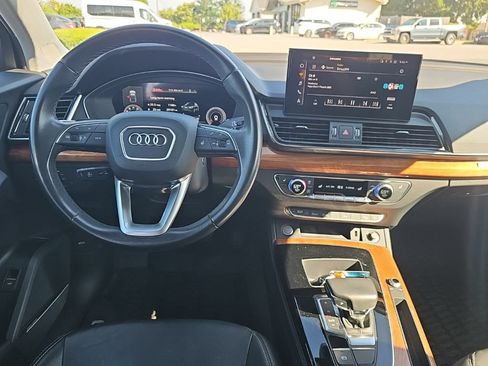 Certified 2023 Audi Q5 2.0T Premium Plus w/ Premium Plus Package AWD/4WD image 2