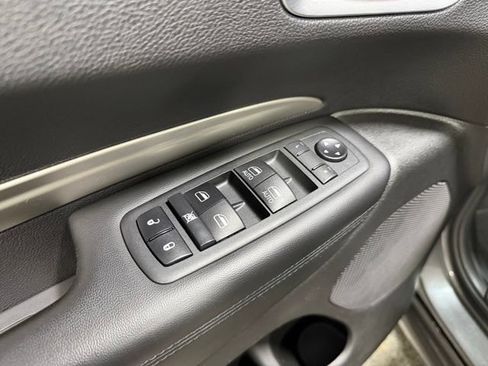 Used 2020 Dodge Durango SXT AWD/4WD image 19