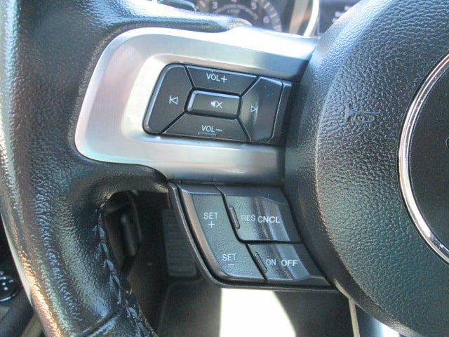 Used 2020 Ford Mustang Coupe RWD image 14