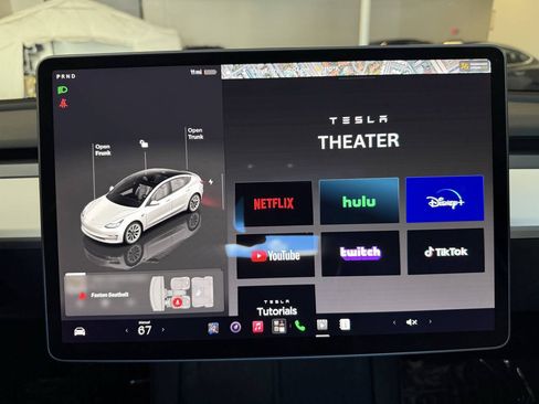 Used 2023 Tesla Model 3 Standard Range RWD image 16