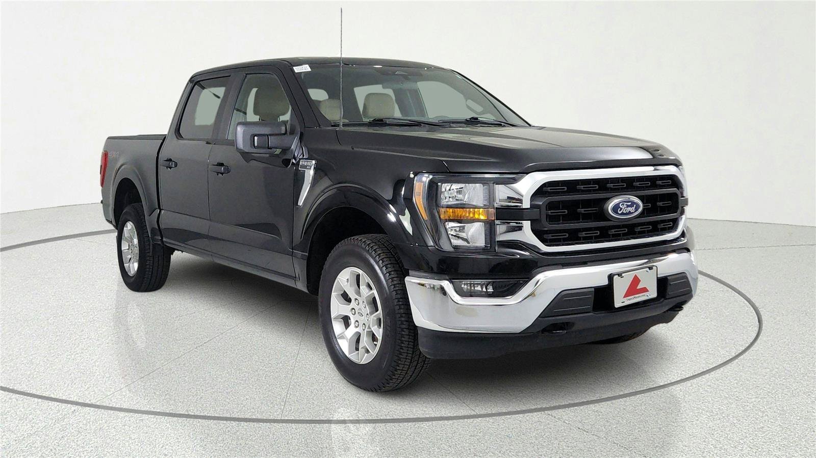 Used 2023 Ford F150 XLT AWD/4WD image 1