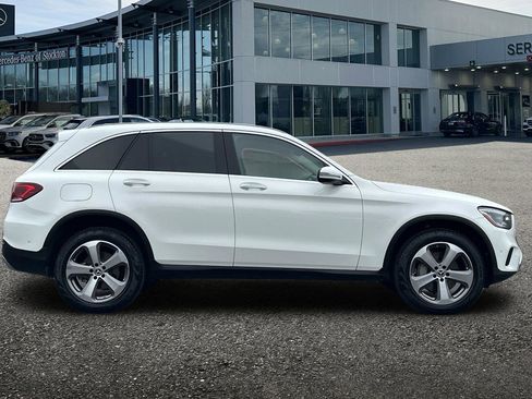 Certified 2022 Mercedes-Benz GLC 300 image 3