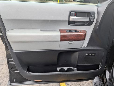 Used 2013 Toyota Sequoia Platinum image 14